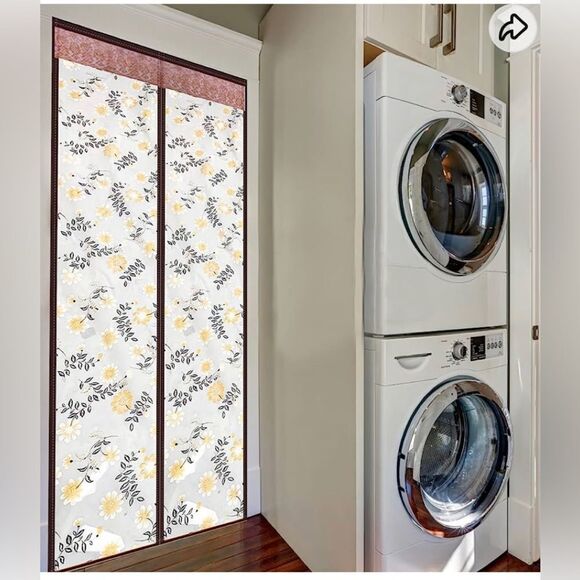 Magnetic self closing curtain/screen door.  Keep cool in summer/warm in winter - Picture 5 of 12